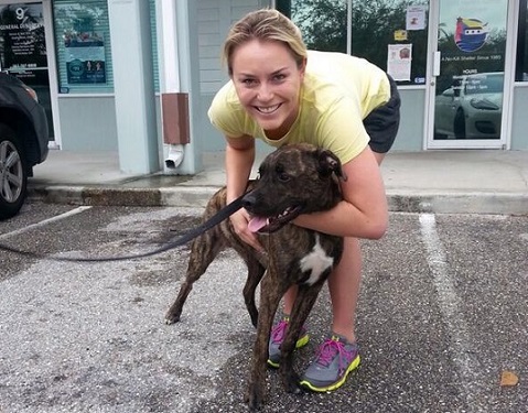 Lindsey Vonn adopts shelter dog