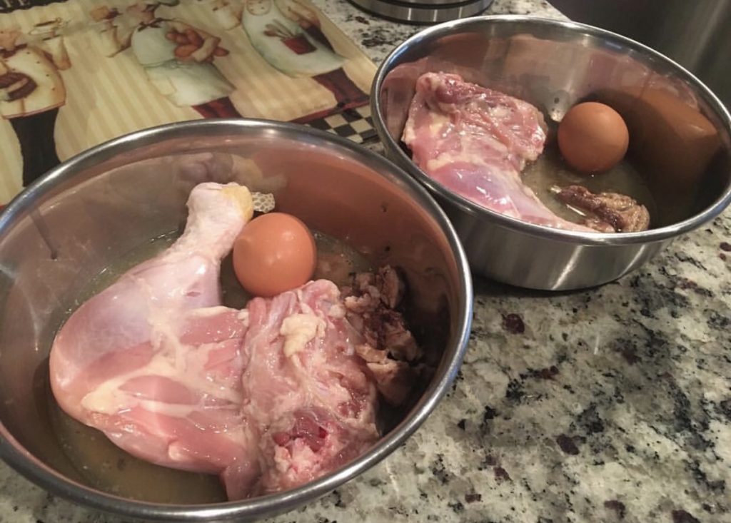 Can dogs eat raw eggs?